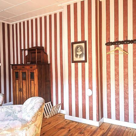 Am Lindenplatz Bed & Breakfast Crinitz Eksteriør bilde