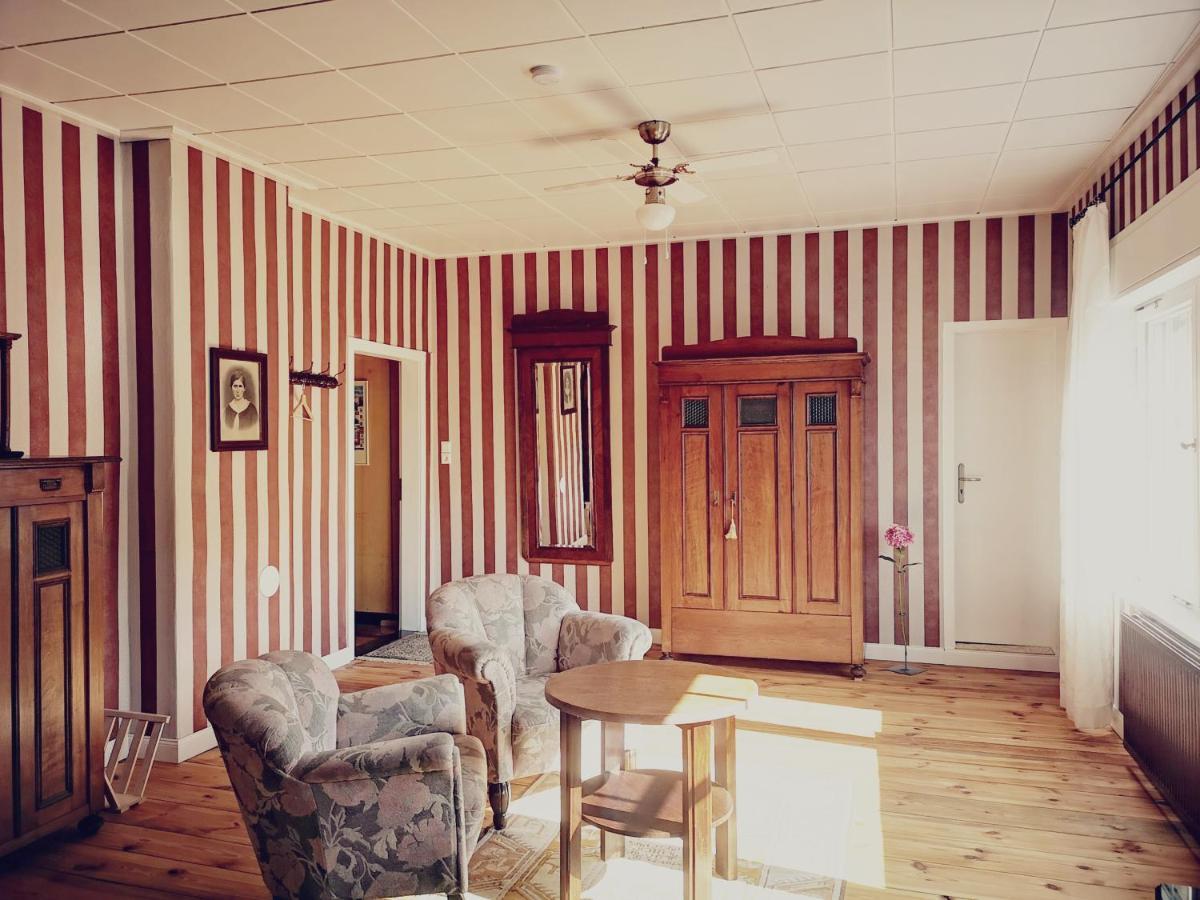 Am Lindenplatz Bed & Breakfast Crinitz Eksteriør bilde